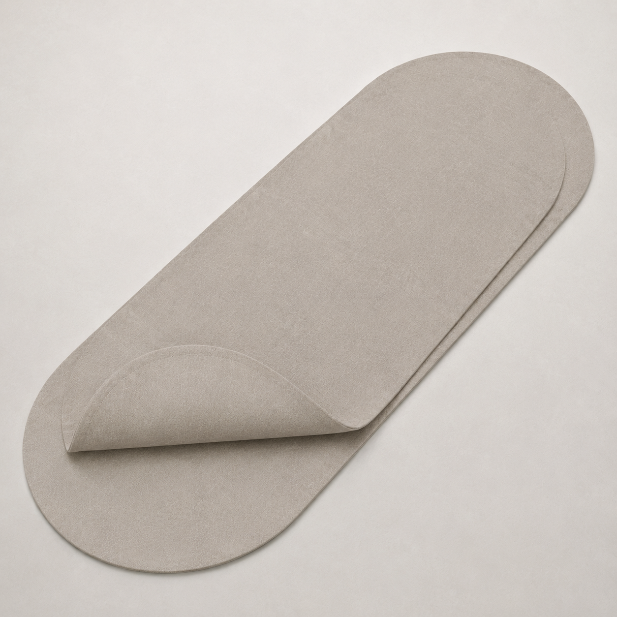 OrbitSpill Oval-End Table Runner