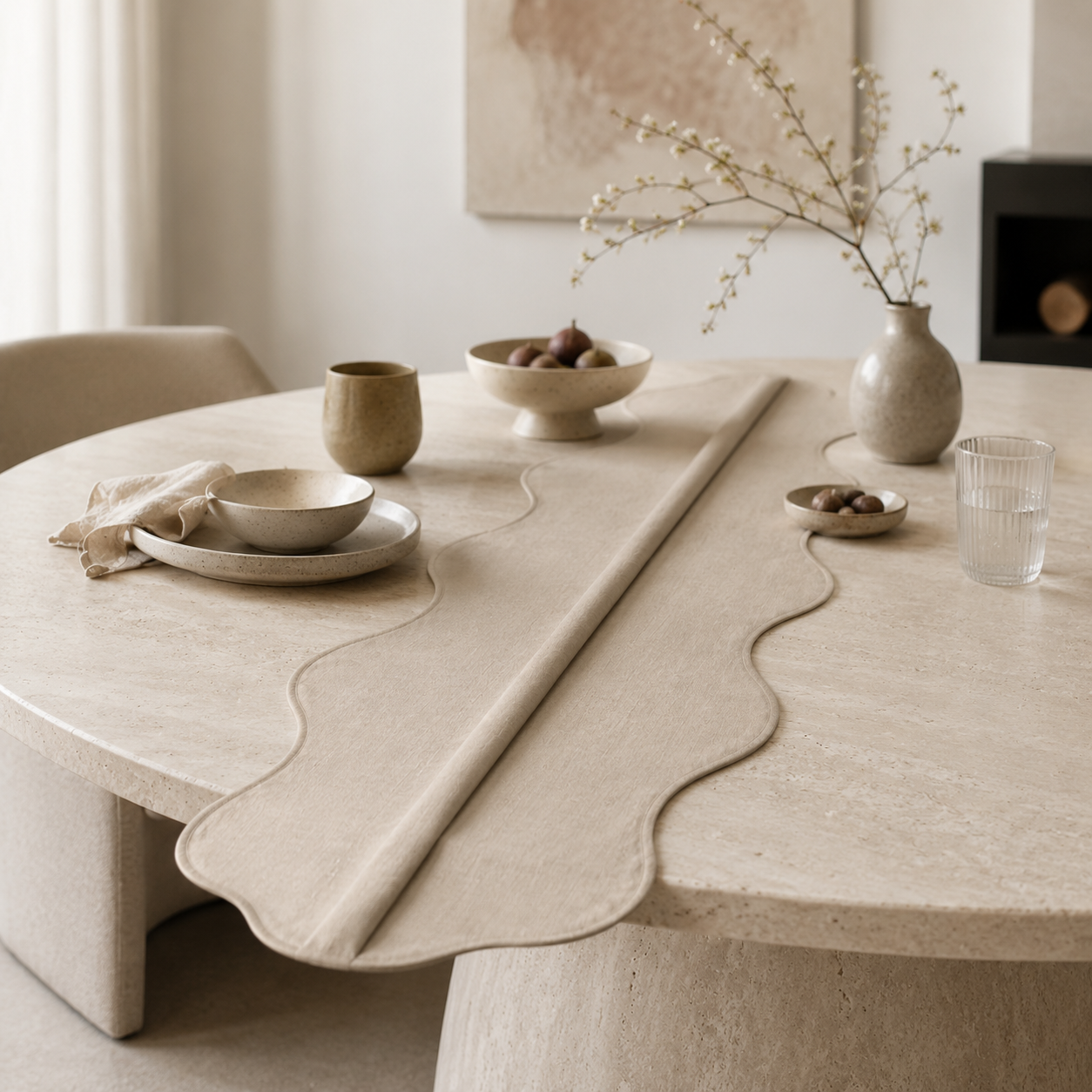 FoldCurrent Spine-Pleat Runner